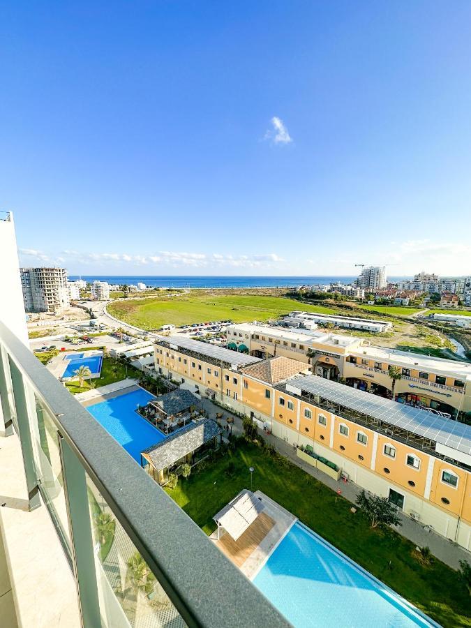 Luxury Sea View Two Bedroom Apartment In Caesar Resort & Spa, Long Beach Perivolia tou Trikomou 外观 照片
